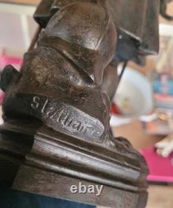 Statue ancienne en fonte de fer jeanne d arc signé ROBERTON poids 5 kgs 149