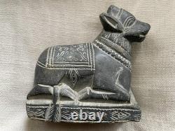 Statue ancienne en pierre Nandi, taureau sacré sculpture artisanale Inde, shiva