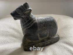 Statue ancienne en pierre Nandi, taureau sacré sculpture artisanale Inde, shiva