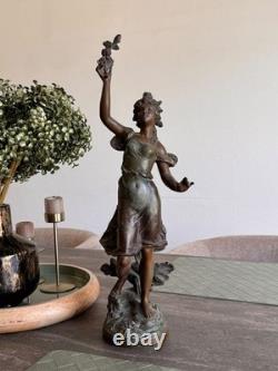 Statue ancienne en régule Chrysanthème par Louis Guillemin Art Nouveau