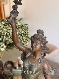 Statue ancienne en régule Chrysanthème par Louis Guillemin Art Nouveau