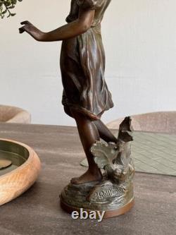 Statue ancienne en régule Chrysanthème par Louis Guillemin Art Nouveau