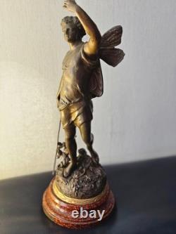 Statue ancienne en régule signée DORIOT Putto (ange ailé) 44 cm -XIXe siecle
