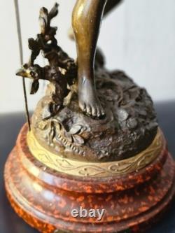 Statue ancienne en régule signée DORIOT Putto (ange ailé) 44 cm -XIXe siecle