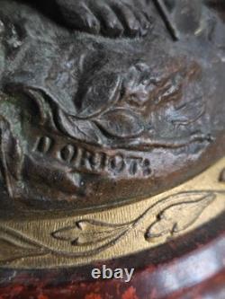 Statue ancienne en régule signée DORIOT Putto (ange ailé) 44 cm -XIXe siecle