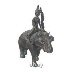 Statue bronze Asie. Sculpture Ancienne mythologie animal élephant et figure