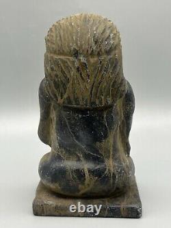 Statue de sculpture ancienne du Proche-Orient, homme assis en position tarifaire