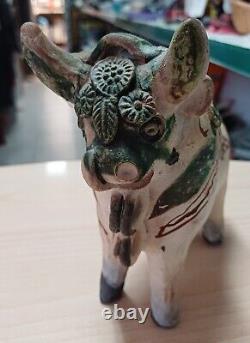 Statue de taureau ancienne Péruvienne torito de pucara