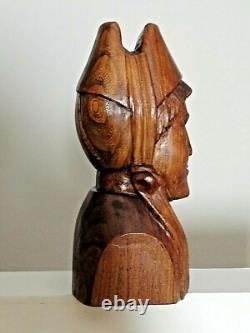 Statue en bois ancienne, buste de bretonne