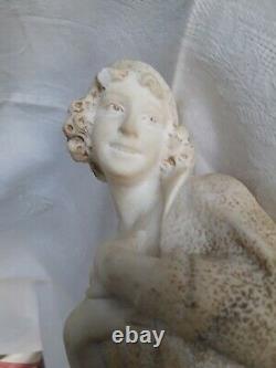 Statue en marbre ancienne. Très élégante. Sourire DLG de Carpeaux. 28cm de ht
