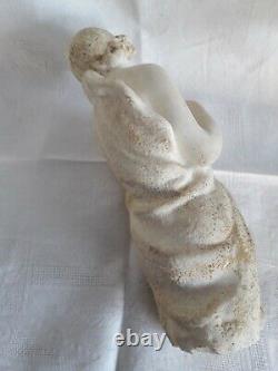 Statue en marbre ancienne. Très élégante. Sourire DLG de Carpeaux. 28cm de ht