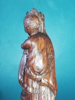 Statue religieuse ancienne en bois de la vierge à l'enfant signée Lucien Pessey