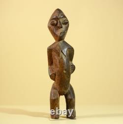 Statue sculpture africaine sculptée figurine tribale en bois ancien art