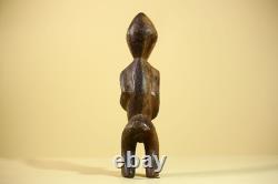 Statue sculpture africaine sculptée figurine tribale en bois ancien art