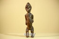 Statue sculpture africaine sculptée figurine tribale en bois ancien art