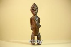 Statue sculpture africaine sculptée figurine tribale en bois ancien art