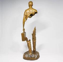 Statue sculpture homme en bronze art M La Luer ancienne H22 pouces