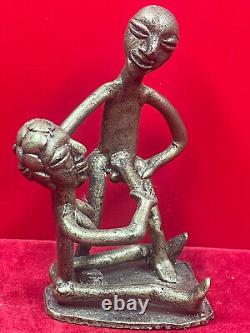 Statuette ancienne en bronze. Sculpture érotique Afrique lot de 3 Assez rare