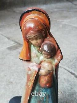 Statuette ancienne en terre sculpture de la vièrge à l'enfant, signé