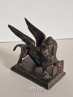 Statuette en bronze lion ailé de Venise lion de saint marc ancien
