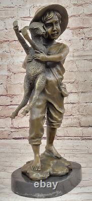Style Ancien Rare Bronze Sculpture Ferme Garçon Avec Agneau Figurine Statue