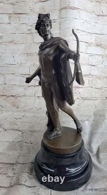 Une Statue En Bronze De L'Apollon Belvédère Sculpture Ancienne Grecque Décor